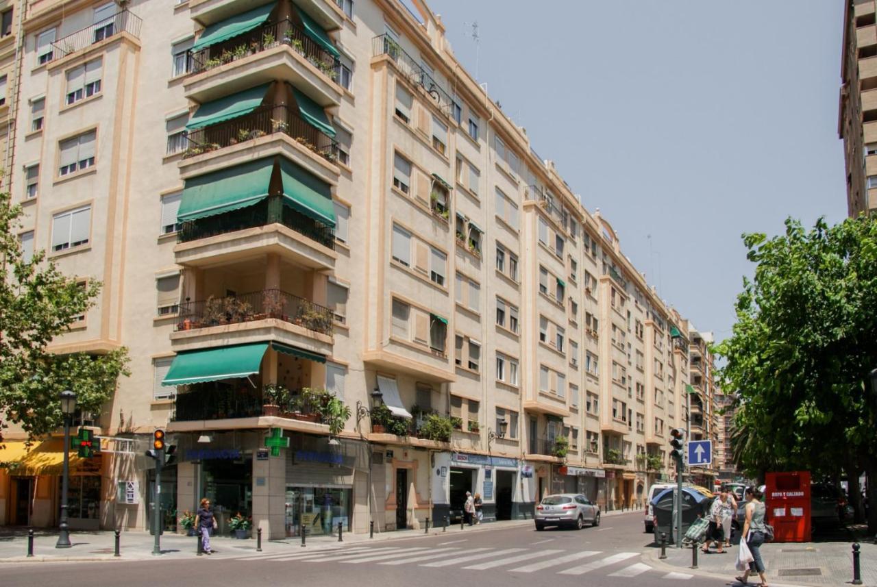 Apartamentos Fv Flats Valencia - Mestalla 7 Exterior photo